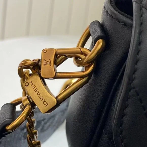 "AUTHENTIC Louis Vuitton  Bags" - Picture 9 of 9